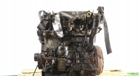 Peugeot 407 Engine