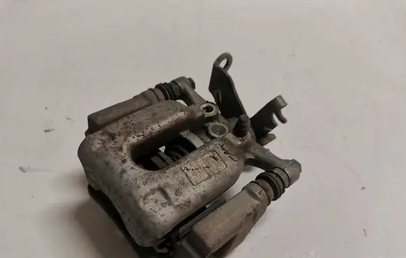 Buick Encore I Rear brake caliper