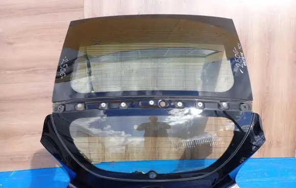 Hyundai Veloster Tailgate/trunk/boot lid