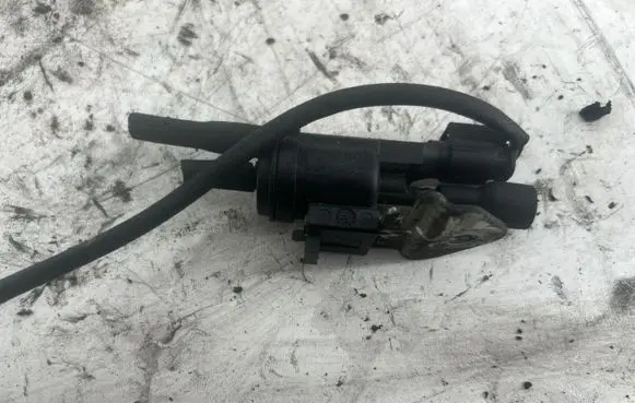 Mercedes-Benz CLS C218 X218 Turbo solenoid valve 48B43625C02
