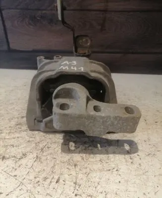 Audi A3 S3 8P Engine mount bracket 1K0199262