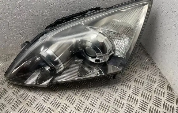 Honda CR-V Headlight/headlamp 33150SWWE0