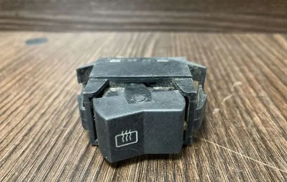 Volkswagen Transporter - Caravelle T3 Windscreen/window heater switch