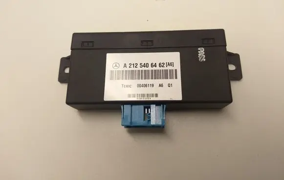 Mercedes-Benz E W212 Air suspension control unit module (rear) A2125406462
