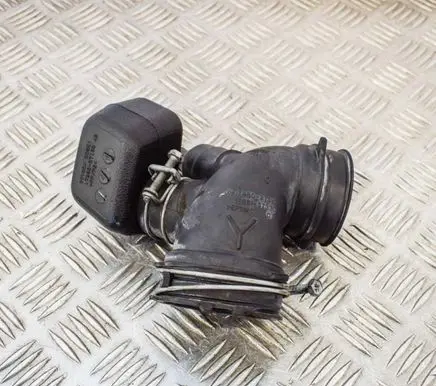 Toyota Prius (XW50) Air intake hose/pipe