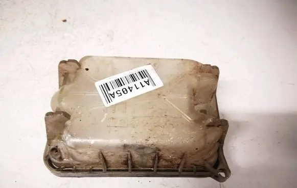 Skoda Octavia Mk2 (1Z) Headlight/headlamp dust cover VP4SHX13K046BA
