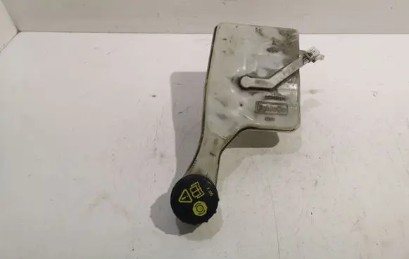 Ford Focus Brake fluid reservoir 