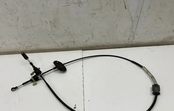 Gear shift cable linkage