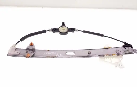 Mazda 6 Front window lifting mechanism without motor