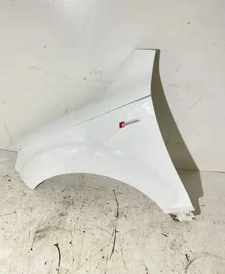 Audi Q7 4L Fender 4L0821105