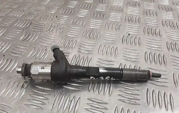 Mazda 3 II Fuel injector r2aa13h50
