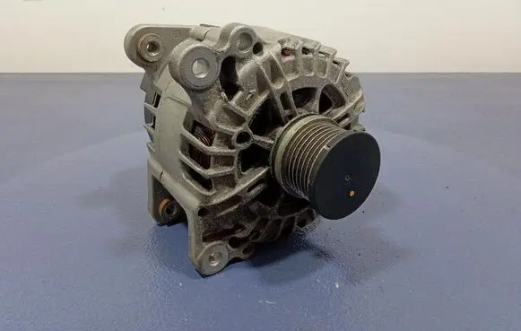 Volkswagen PASSAT CC Generator/alternator 03L903023L