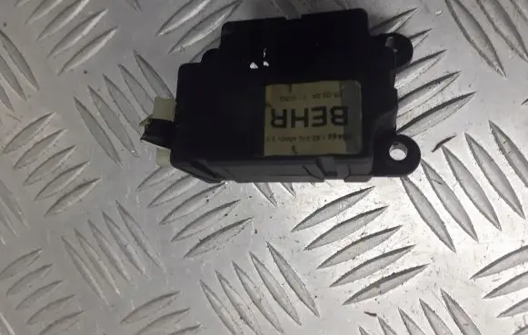 Peugeot 307 Central body control module 95494