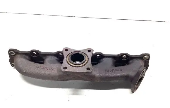 Volvo S60 Exhaust manifold 30757870