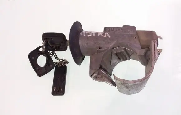 Opel Astra F Ignition lock 900692145