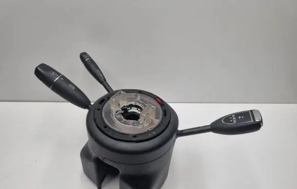 Mercedes-Benz E W212 Wiper control stalk A2129008702 2129008702