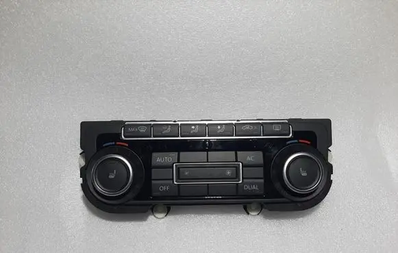 Volkswagen Tiguan Climate control unit 5K0907044ES