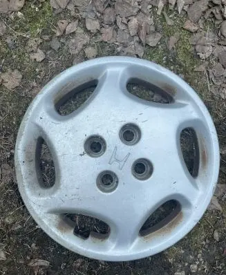 Honda Civic R14 wheel hub/cap/trim 44733ST3AE010