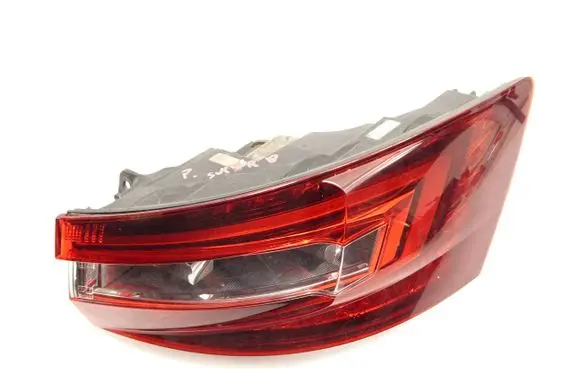 Skoda Superb B8 (3V) Rear/tail lights WTENRW