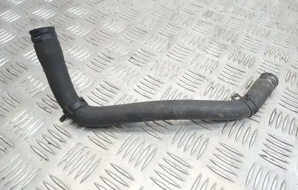 Land Rover Discovery 3 - LR3 Engine coolant pipe/hose