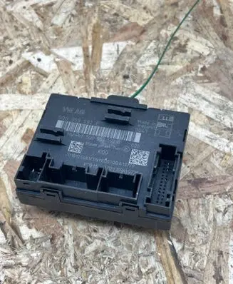 Volkswagen Golf VII Door control unit/module 5Q0959592E 5Q0959592B