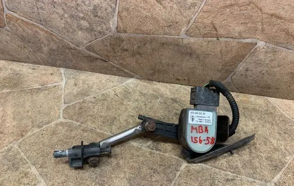 Headlight/headlamp level sensor