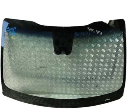 KIA Sorento Front windscreen/windshield window 
