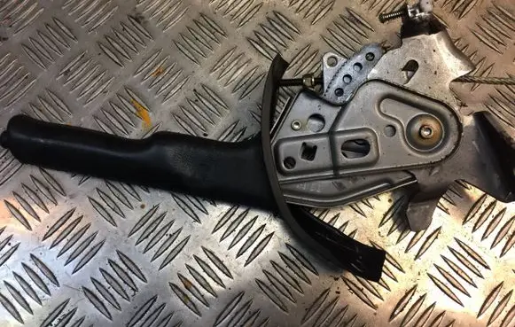 Nissan X-Trail T30 Hand brake release handle 36315ON601
