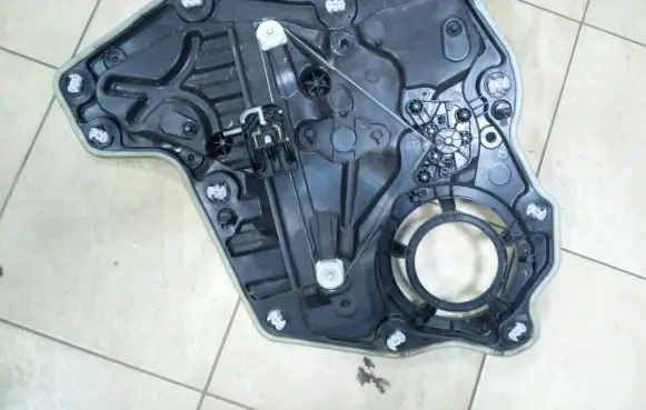 Ford Fiesta Rear door manual window regulator H1BBA27000AD NE67295