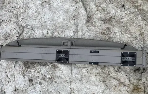 Parcel shelf