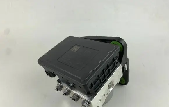Volkswagen Golf VIII ABS Pump 5WA614517CF