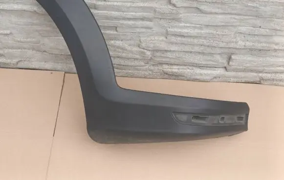 Volkswagen Touran I Rear bumper corner part panel trim 1T0807795