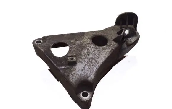 BMW 5 E60 E61 Engine mounting bracket 22116777053 138074
