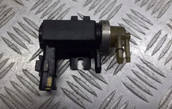 Citroen C5 Valve vacuum 