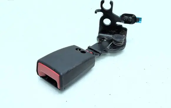 Volvo XC60 Rear seatbelt buckle 34130682 31332777
