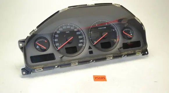 Speedometer (instrument cluster)