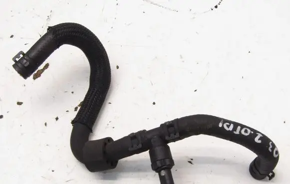 Audi Q3 8U Fuel line pipe 7N0130307C