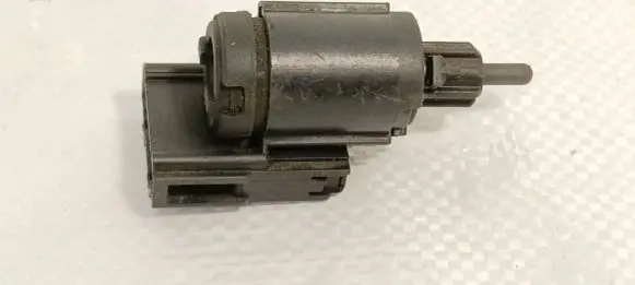 Brake pedal sensor switch