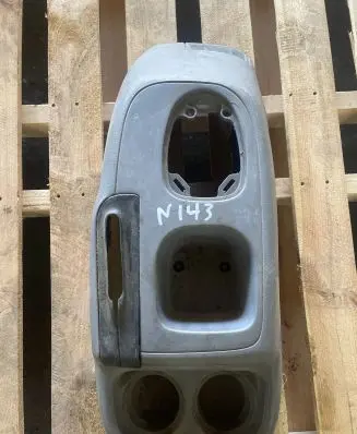 Chrysler Voyager Center console 74252B 4754263 97456