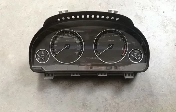 BMW 5 F10 F11 Speedometer (instrument cluster) 9227614