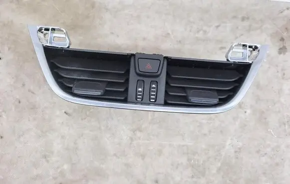 Ford Puma Dash center air vent grill H1BB19K617