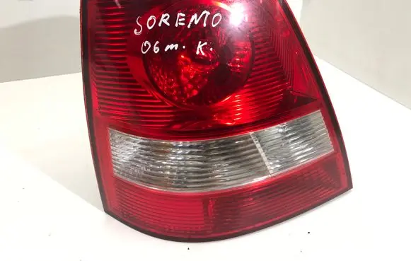 KIA Sorento Rear/tail lights