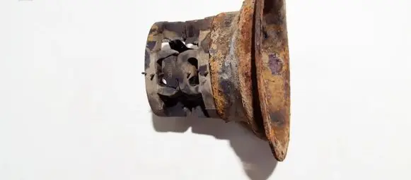 Renault Scenic I Coil spring mount 