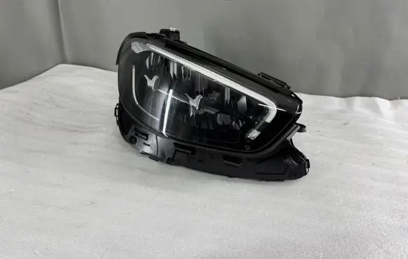 Mercedes-Benz E W213 Headlight/headlamp A2139067609