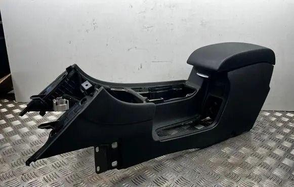 Ford Mondeo MK IV Armrest CS71A045A20AA CS71A045A20 CS71A048W42AA