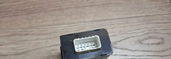 Hyundai Matrix Window wiper relay 9542017100