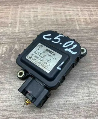 Audi A6 S6 C5 4B Air flap motor/actuator 0132801126 4B1820511