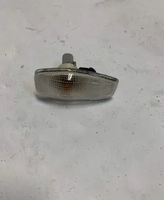 Hyundai Tucson JM Front fender indicator light