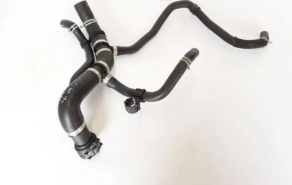 Volvo XC40 Engine coolant pipe/hose 31461885