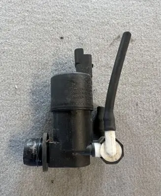 Renault Laguna II Windscreen/windshield washer pump 9641553880